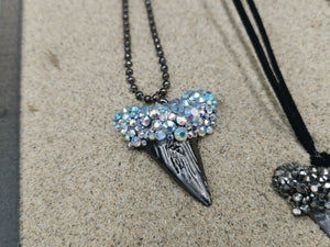 Jaws Ice Ray - Necklace