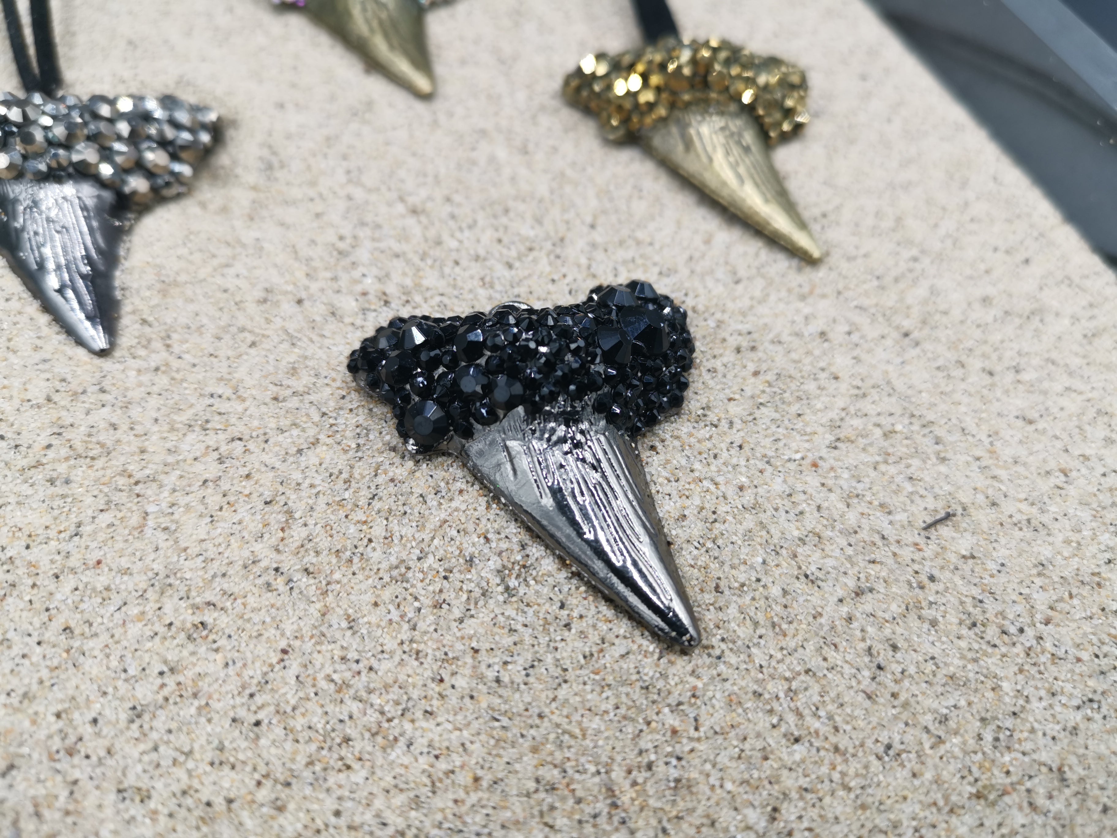 Jaws Jet Onxy Age - Necklace Pendant