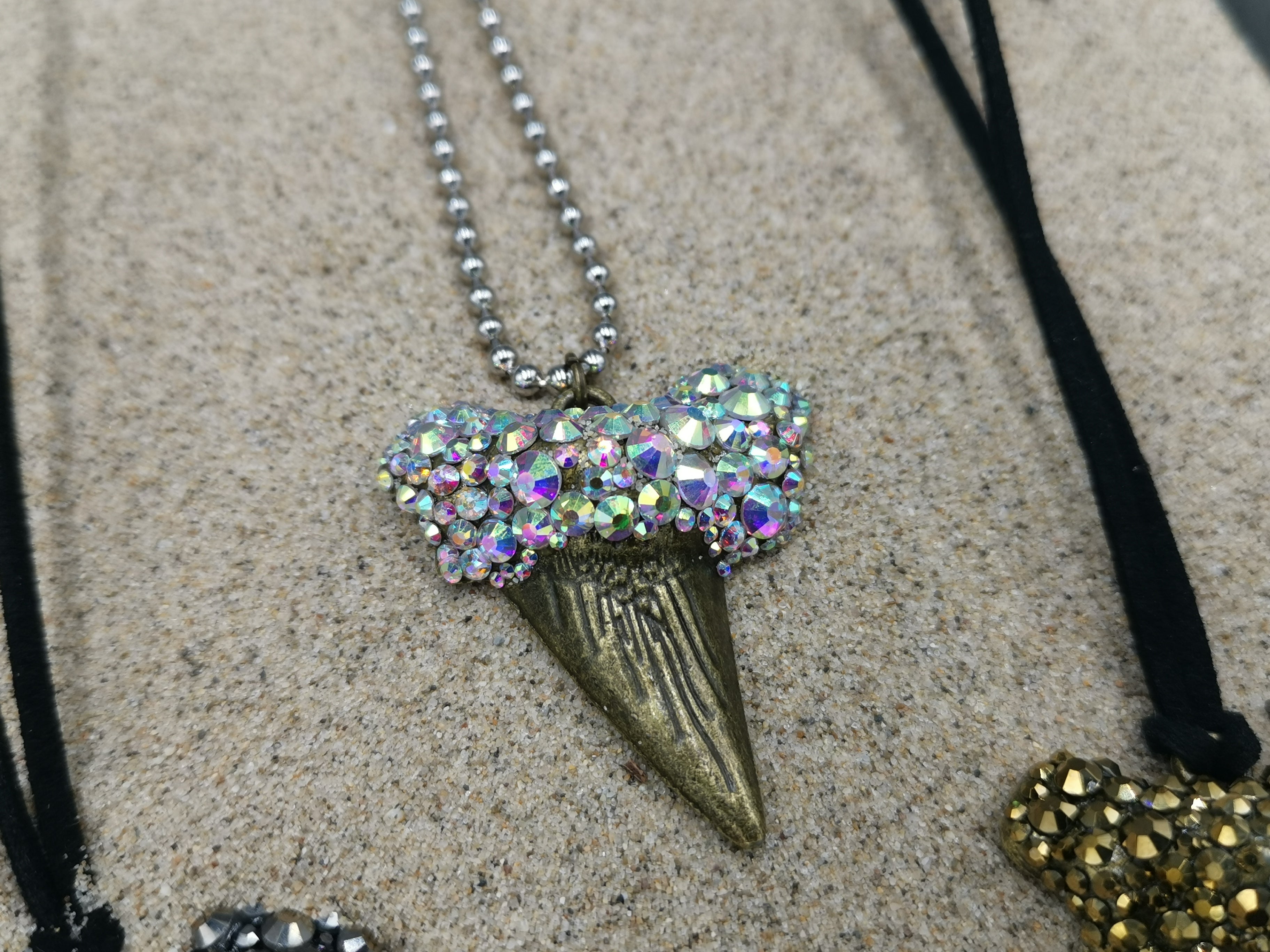 Jaws Crystal Rayz - Necklace
